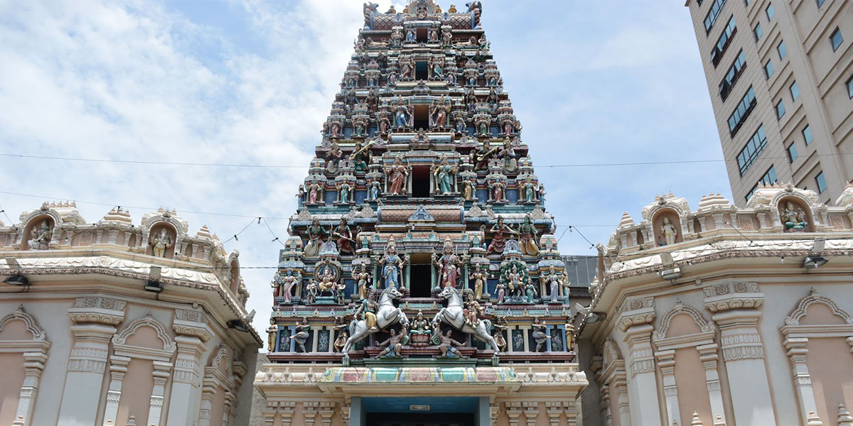 马里安曼印度庙（Sri Mahamariamman Temple）