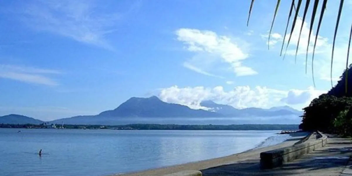 默迪卡海滩 Pantai Merdeka